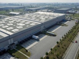 Cargo Plateforme E-commerce Castelnau-dEstretefonds France